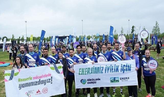 CK Enerji çalışanları, İstanbul Yarı Maratonu’nda kanserle mücadele için koştu