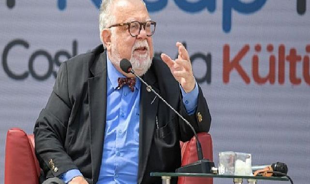 İzmirliler İZKİTAP Fest’e akın etti: Prof. Dr. Celal Şengör konuk oldu