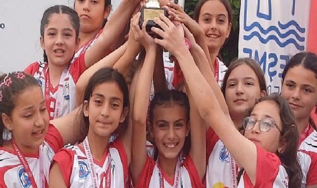 Bu yıl 17.si düzenlenen Yarımada Spor Oyunlarına katılan Efes Selçuklu sporcular, çeşitli derecelerde ödül alarak madalya ve kupalarla ilçeye döndüler.