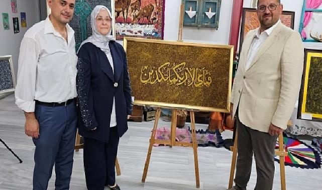 Maneviyat Yüklü Sergi Gölcük Belediyesi Sanat Galerisi’nde Açıldı