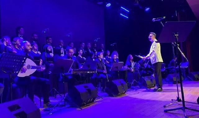 Sağlık çalışanları hayatını kaybeden meslektaşlarının çocuklarına eğitim desteği için konser verdi