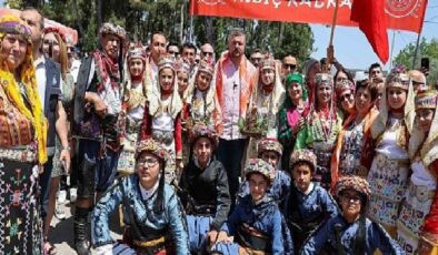 İzmirliler Belenbaşı Kiraz Festivali’nde buluştu