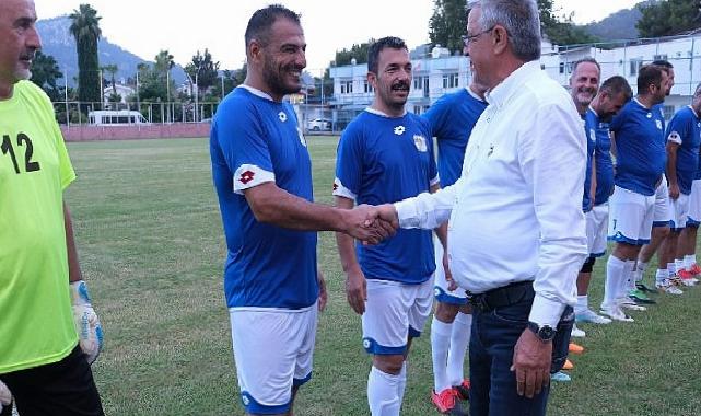 Kemer’de Masterler Futbol Turnuvası