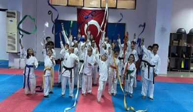 Kemer Belediyesi Karate Takımı kuşak atladı